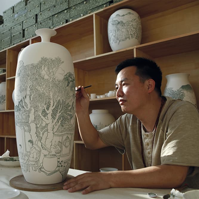 Xie Chong 谢翀 - Artist Photo